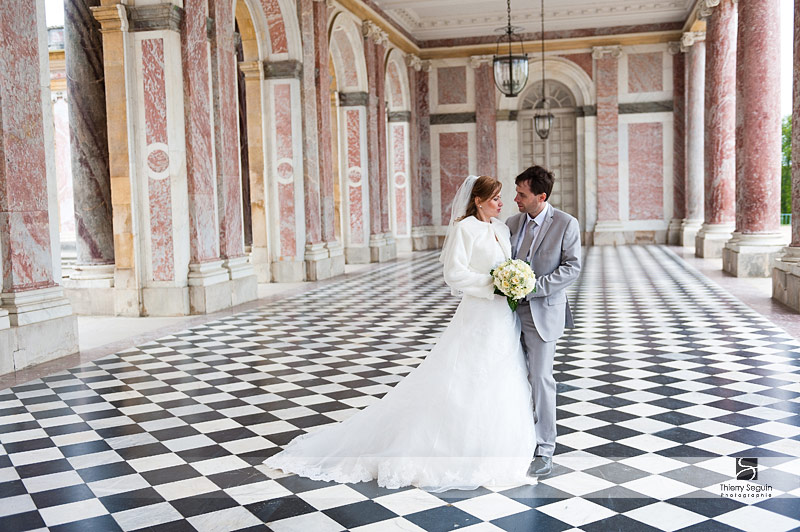 photo couple marié Versailles Grand Trianon