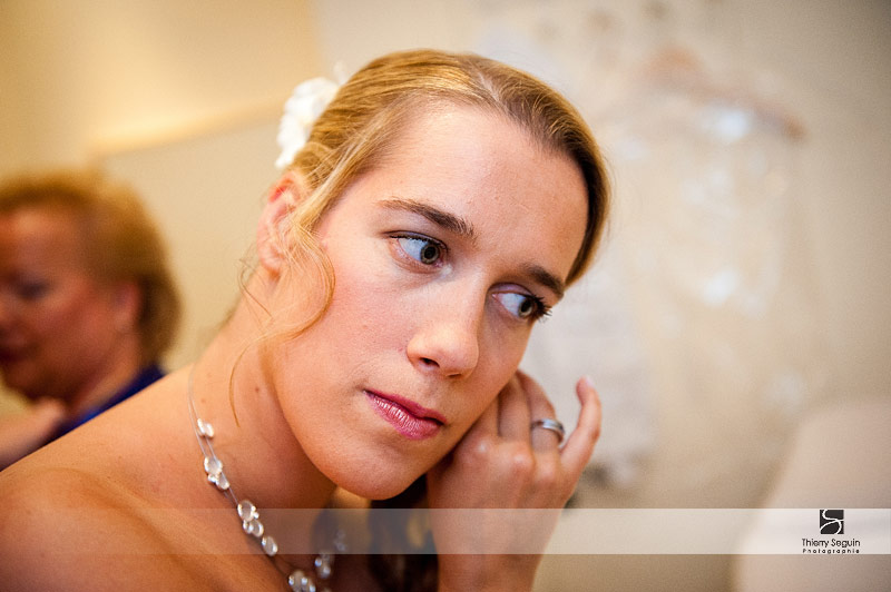 02-pose-des-boucles-d-oreilles